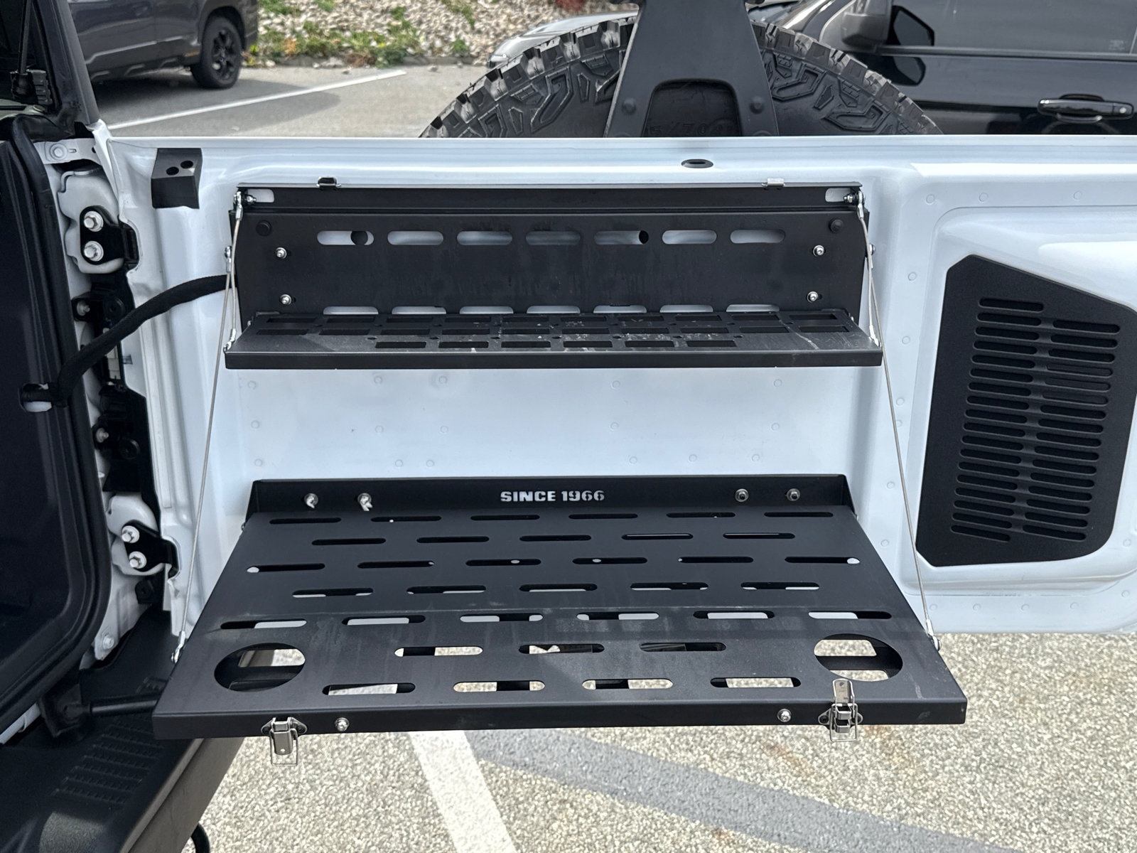 Certified 2024 Ford Bronco Badlands w/ Sasquatch Package AWD/4WD image 27