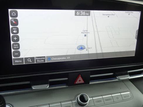 Used 2024 Hyundai Elantra Limited FWD image 23