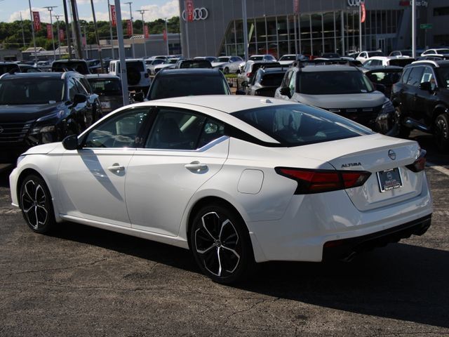 Certified 2025 Nissan Altima 2.5 SR FWD image 3