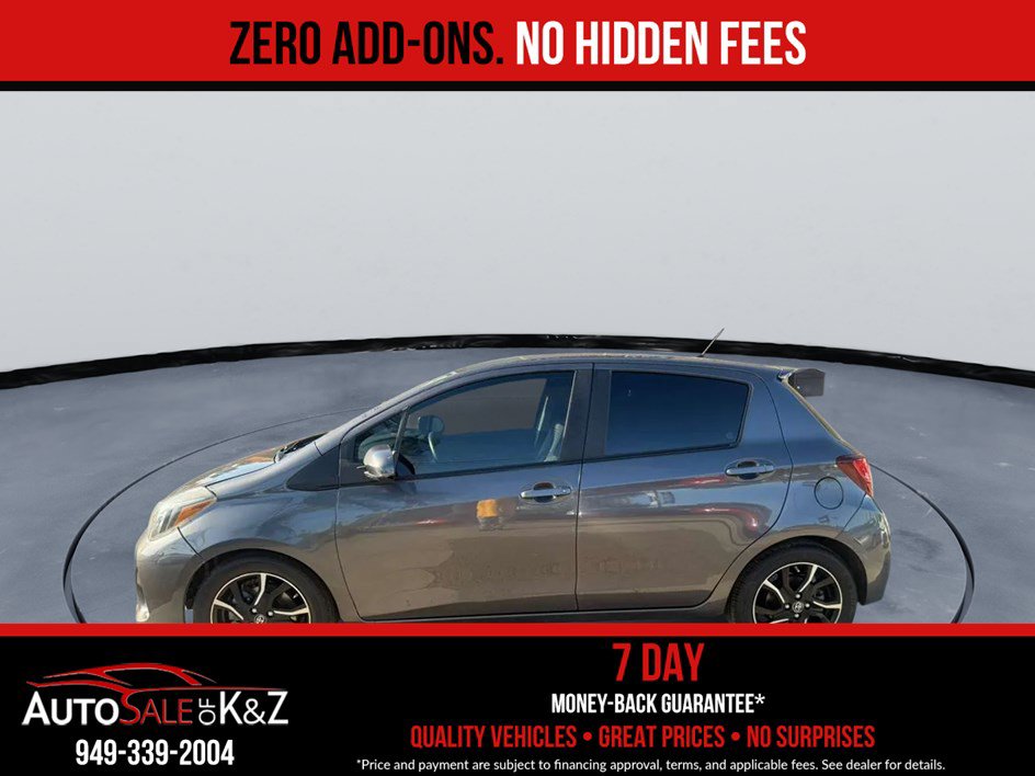 Used 2017 Toyota Yaris SE w/ Carpet Mat Package FWD image 5
