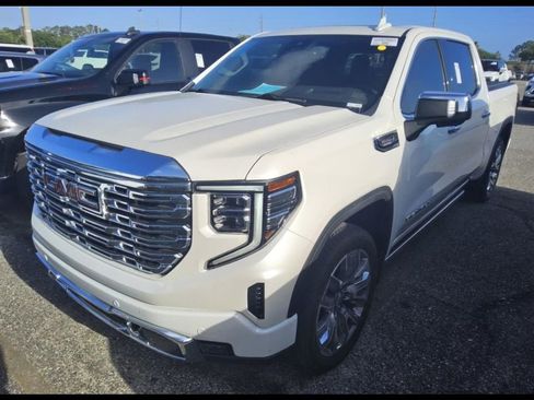 Used 2024 GMC Sierra 1500 Denali image 1