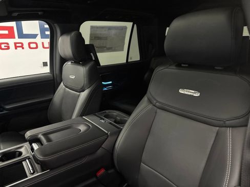 New 2026 Ford Expedition Max Platinum w/ Stealth Appearance Package AWD/4WD image 25