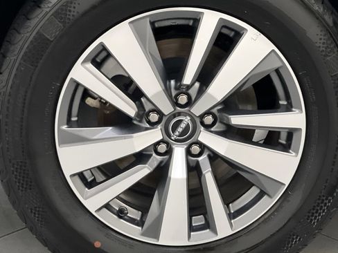 Used 2025 Nissan Pathfinder SL FWD image 80