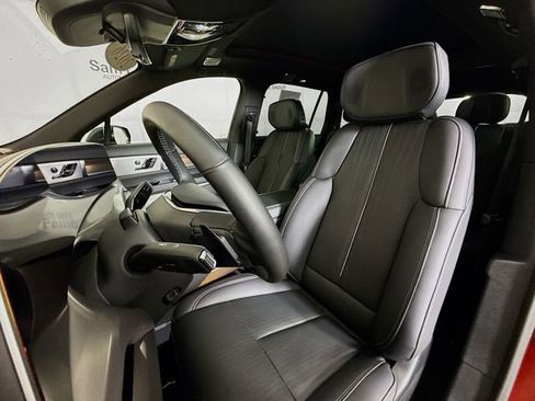 Used 2026 Cadillac Vistiq Sport w/ LPO, Floor Liner Package image 25