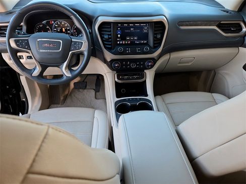 Used 2023 GMC Acadia Denali image 11