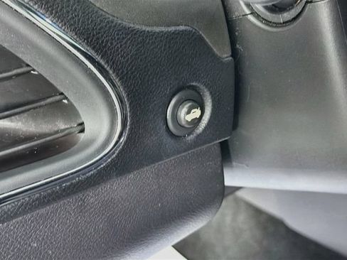 Used 2014 Chrysler 200 Limited w/ Sun/Sound Group FWD image 10