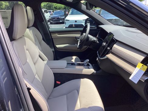 Used 2026 Volvo XC90 B6 Plus w/ Protection Package Premier AWD/4WD image 21