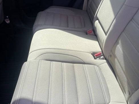 Used 2018 Honda CR-V EX image 10