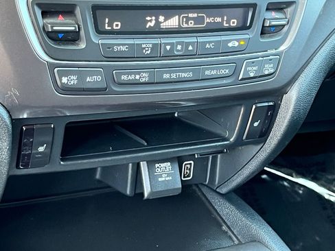 Used 2022 Honda Pilot EX-L image 26