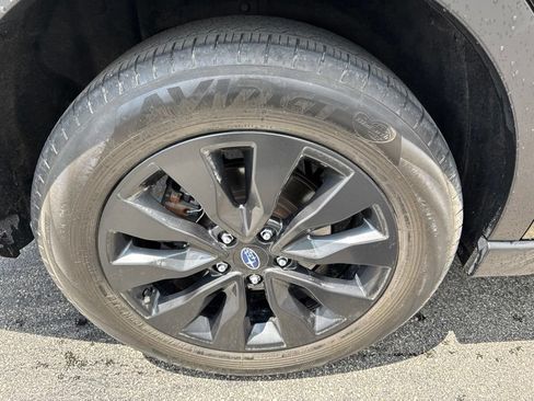 Used 2025 Subaru Outback Onyx Edition XT AWD/4WD image 5