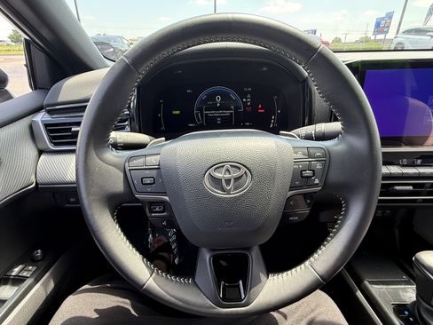 Certified 2025 Toyota Camry SE w/ Multimedia Upgrade Package FWD image 25