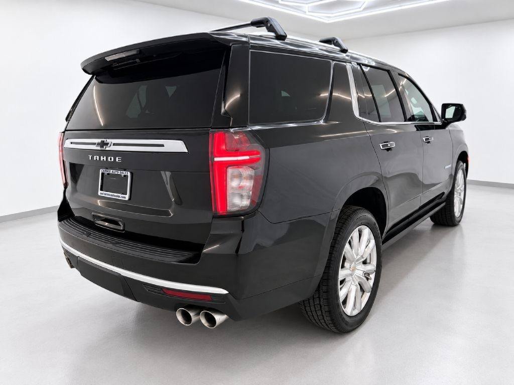 Used 2024 Chevrolet Tahoe High Country AWD/4WD image 3