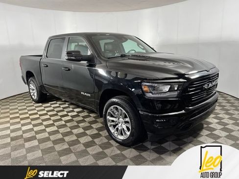 Used 2023 RAM 1500 Laramie AWD/4WD image 4