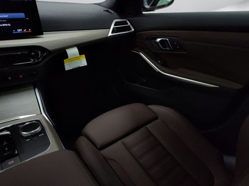 Used 2026 BMW 330i xDrive Sedan w/ Premium Package image 25