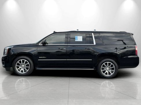 Used 2020 GMC Yukon XL Denali image 5