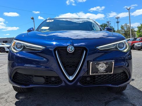 Used 2020 Alfa Romeo Stelvio Ti w/ Active Blind Spot Package AWD/4WD image 4