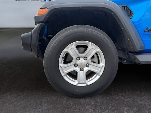 Used 2021 Jeep Wrangler Unlimited Sport S image 9