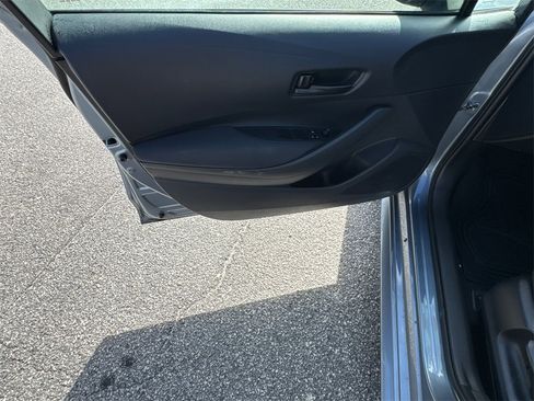 Used 2025 Toyota Corolla LE image 10