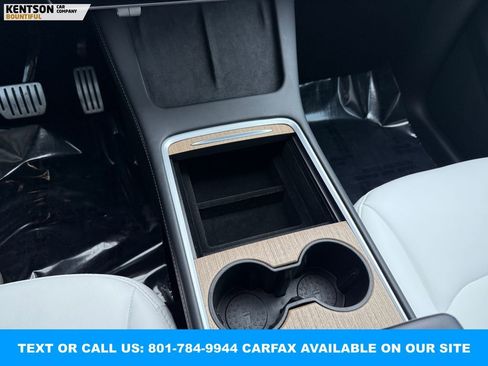 Used 2023 Tesla Model Y Performance image 24