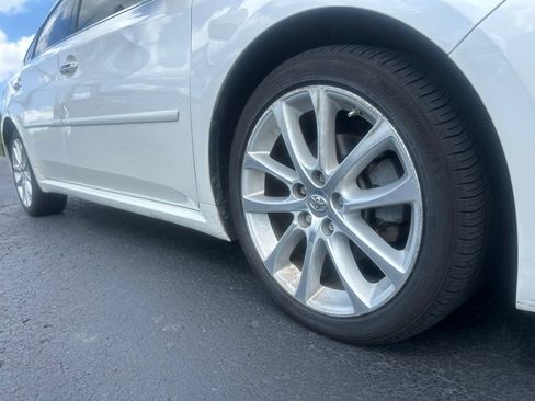 Used 2013 Toyota Avalon Limited FWD image 8