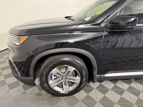 Used 2024 Honda Pilot EX-L image 12
