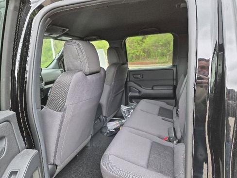 New 2026 Nissan Frontier SV w/ SV Convenience Package AWD/4WD image 15