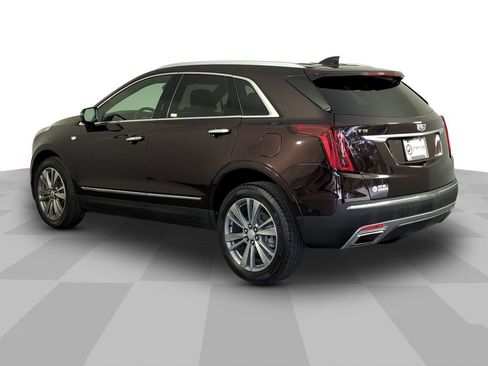 Used 2021 Cadillac XT5 Premium Luxury FWD image 4