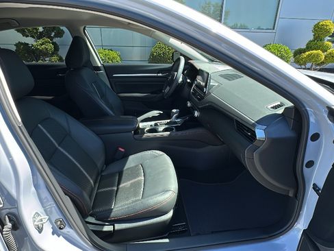Certified 2024 Nissan Altima 2.5 SR AWD/4WD image 24