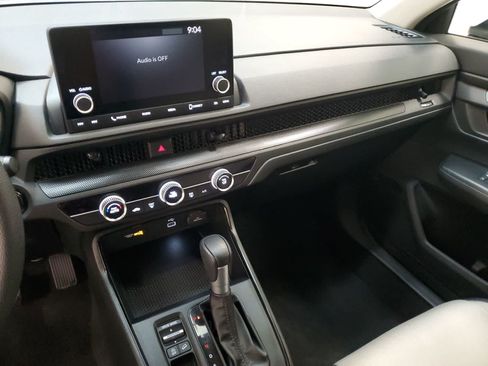 Used 2025 Honda CR-V LX image 27