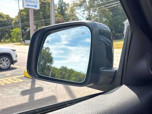 Used 2024 Dodge Durango GT image 23