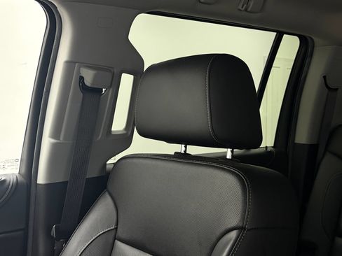 Used 2018 GMC Yukon XL SLT AWD/4WD image 46