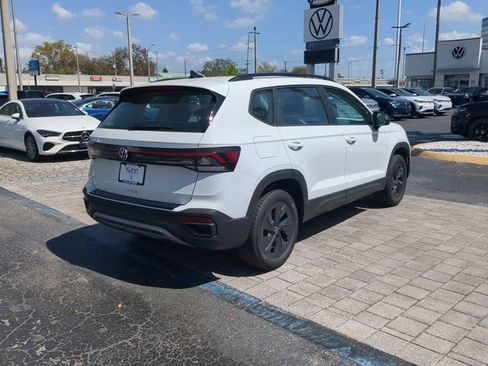 New 2026 Volkswagen Taos S image 4