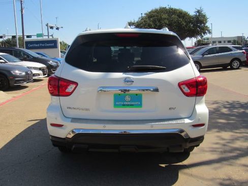 Used 2020 Nissan Pathfinder SV image 7