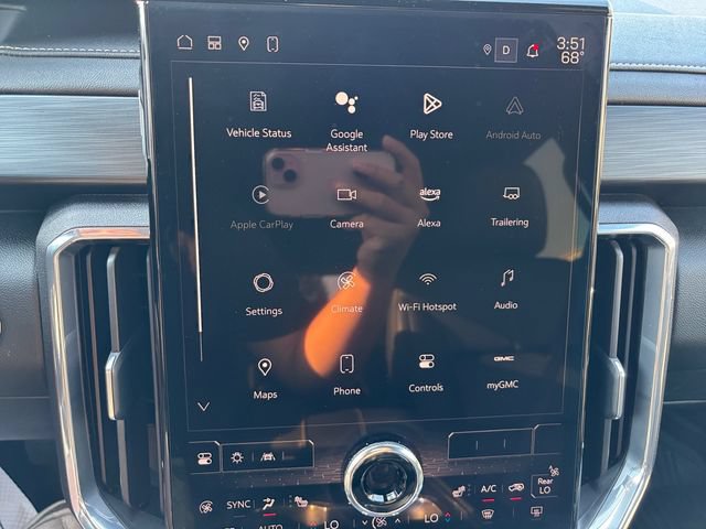 Used 2024 GMC Acadia Elevation w/ Trailering Package AWD/4WD image 19