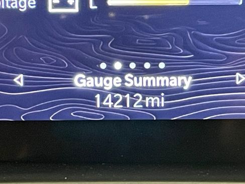 Used 2023 Jeep Grand Cherokee Altitude image 6