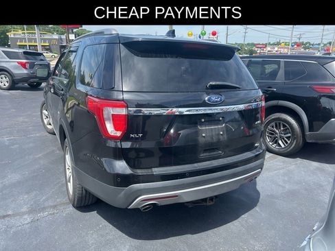 Used 2017 Ford Explorer XLT w/ Equipment Group 202A AWD/4WD image 4