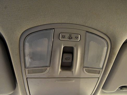 Used 2020 Hyundai Kona Ultimate AWD/4WD image 32