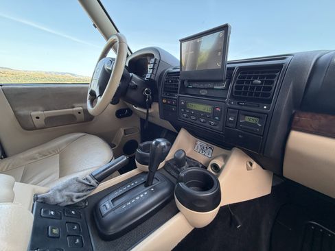 Used 2003 Land Rover Discovery SE7 AWD/4WD image 36