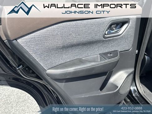 Used 2021 Nissan Rogue SV FWD image 32