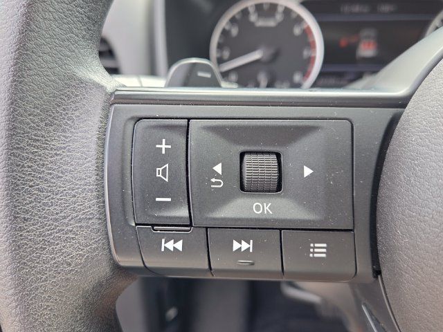 Used 2024 Nissan Rogue S AWD/4WD image 25