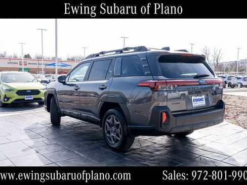 Used 2026 Subaru Outback Premium AWD/4WD image 3
