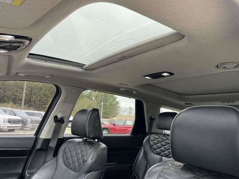 Used 2021 Hyundai Palisade Limited w/ Cargo Package image 12
