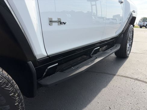 Used 2025 GMC Hummer EV 3X AWD/4WD image 13