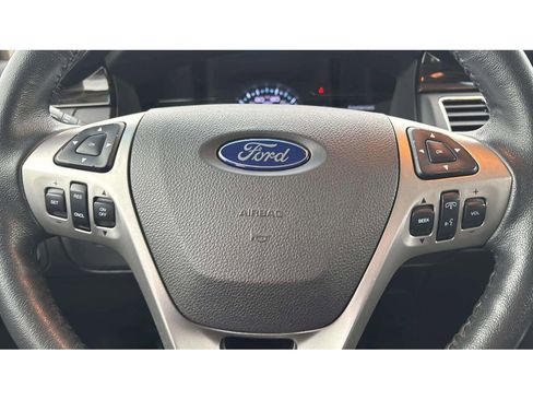 Used 2018 Ford Flex SEL image 16