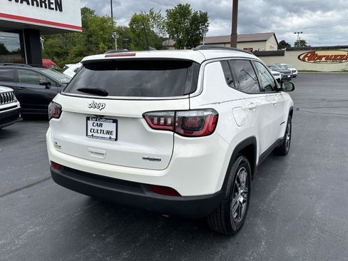 Used 2018 Jeep Compass Latitude w/ Popular Equipment Group FWD image 15