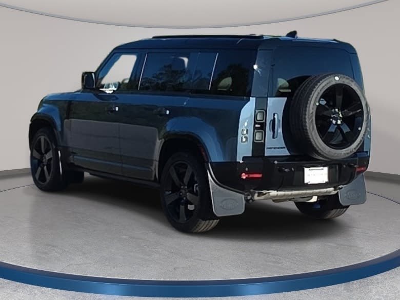 New 2026 Land Rover Defender 110 X-Dynamic SE AWD/4WD image 7