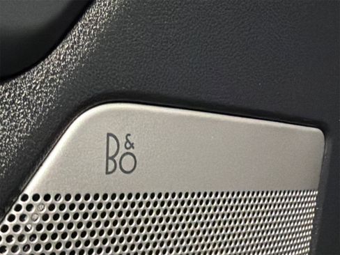 Used 2023 Ford F150 Lariat w/ Equipment Group 502A High image 35