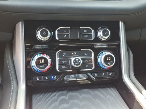 Used 2023 GMC Yukon Denali w/ Denali Reserve Package AWD/4WD image 21