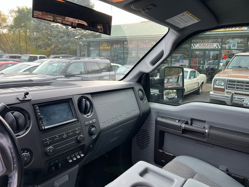 Used 2012 Ford F250 XL w/ PWR Equipment Group image 8