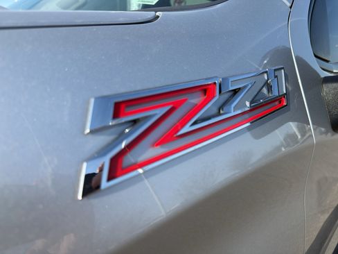 Used 2020 Chevrolet Silverado 1500 LT w/ All-Star Edition image 11